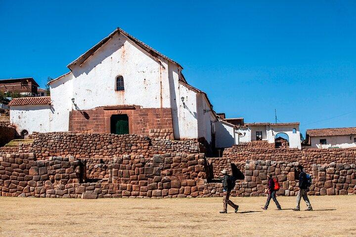 Full-Day Tour to Sacred Valley: Ollantaytambo, Chinchero, Yucay Museum and Lunch