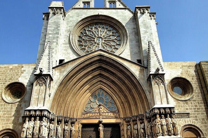 Full Day Visiting Tarragona and Sitges from Barcelona