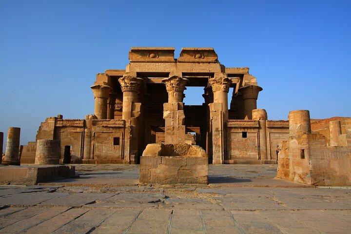 Private Kom Ombo & Edfu Temples Day Tour from Aswan