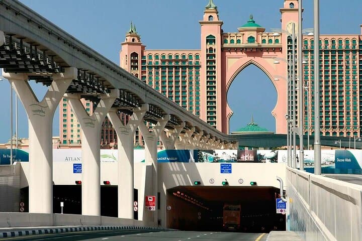 4-Day Private Dubai and Abu Dhabi Tour