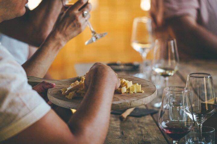 Private Langhe and Barolo Wine Tour from Milan