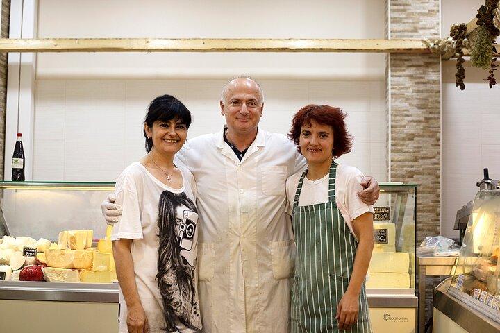 Heraklion Food Stories Walking Tour with 8 local-favorite stops