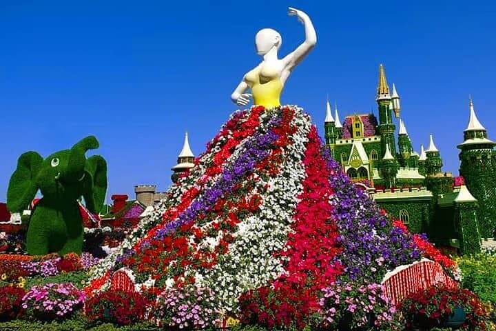 Dubai Global Village and Miracle Garden Tour with Transfers