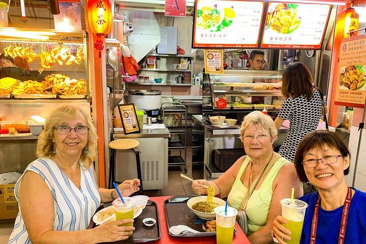 Singapore Street Food Tour: Hawker Centers & Local Favorites