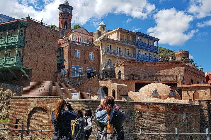 Old Tbilisi Highlights walking tour with wine & 10 tastings