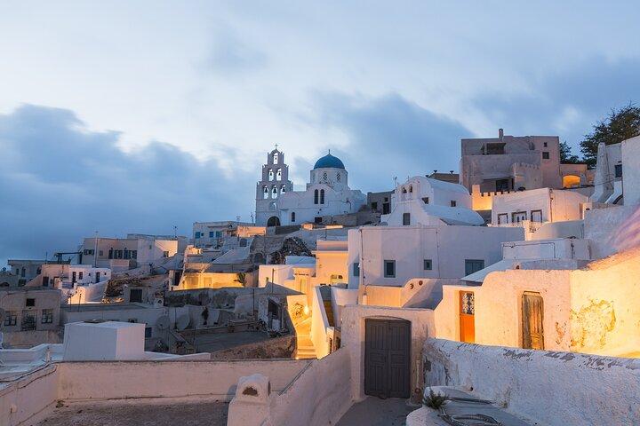 The Whole 9 Yards Full-Day Small-Group Tour of Santorini