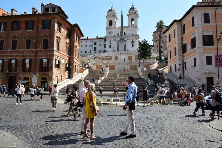 Private Tour of Vatican and Rome's Icons - lunch & Luxury Cars!