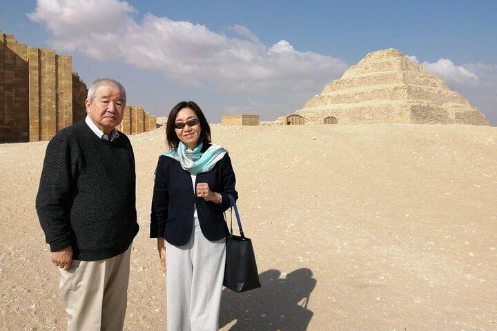 Guided Tour to Giza pyramids, Sakkara and Dahshur