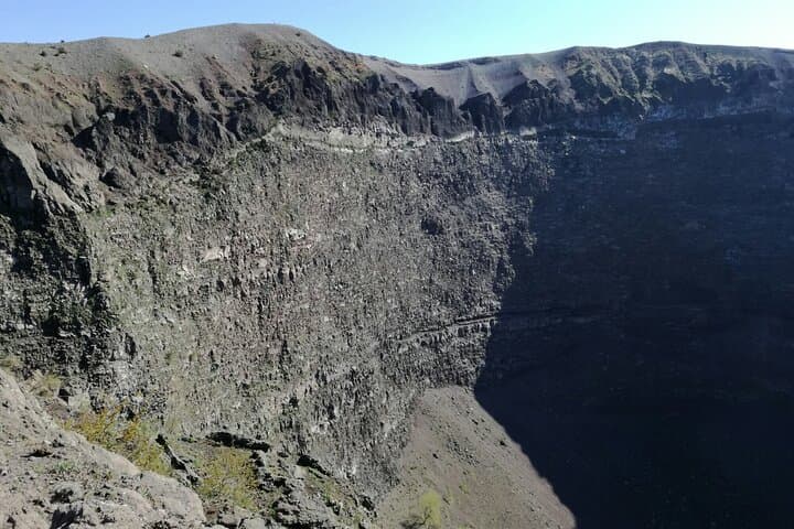 Discovering the Vesuvius - VIP tour / Small group
