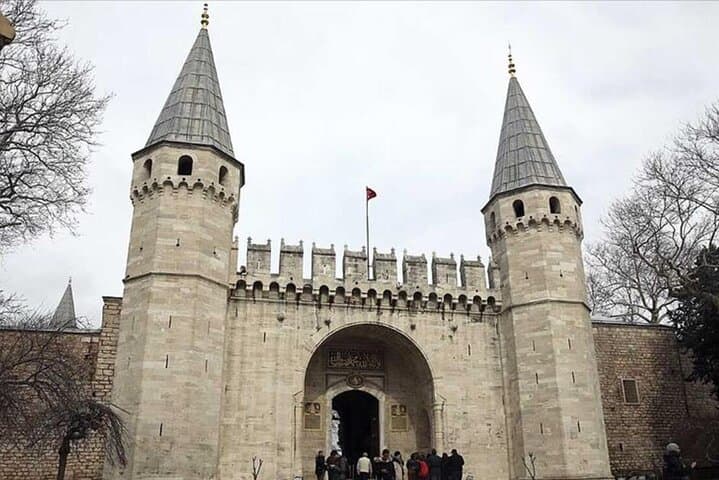 Daily Private Tour of Istanbul with Pickup by VIP Car
