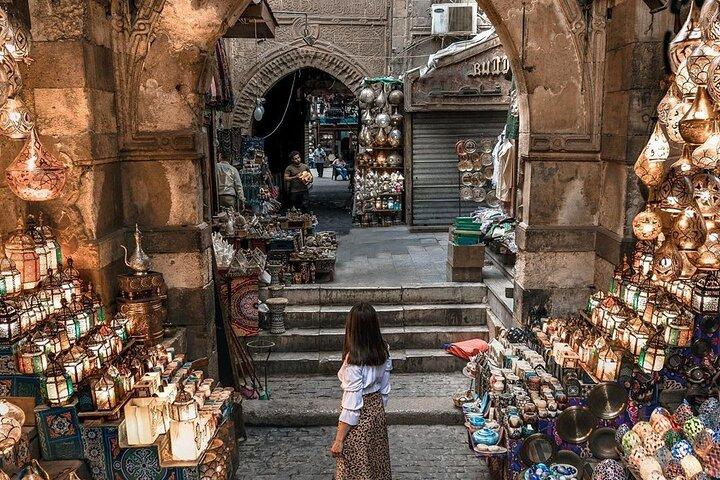 VIP Shopping Private Tour Papyrus Perfume Bazaars and Cotton