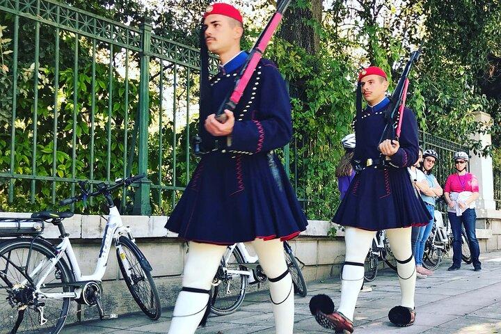 Athens by E-Bike: Monuments, Food & Transfers (Cruise Tour)