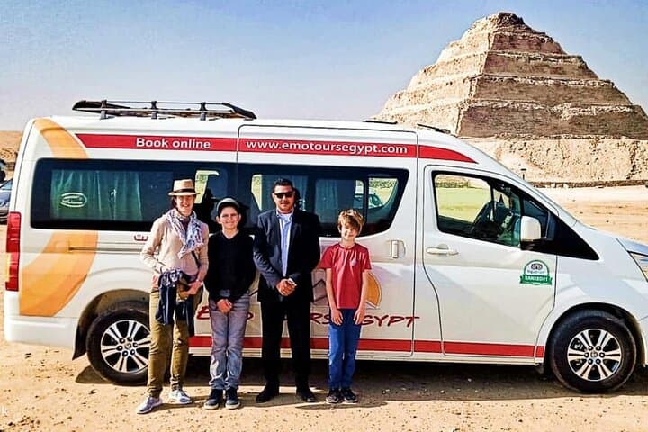 Day Tour Visiting Giza Pyramids old Egyptian Museum & Old Market