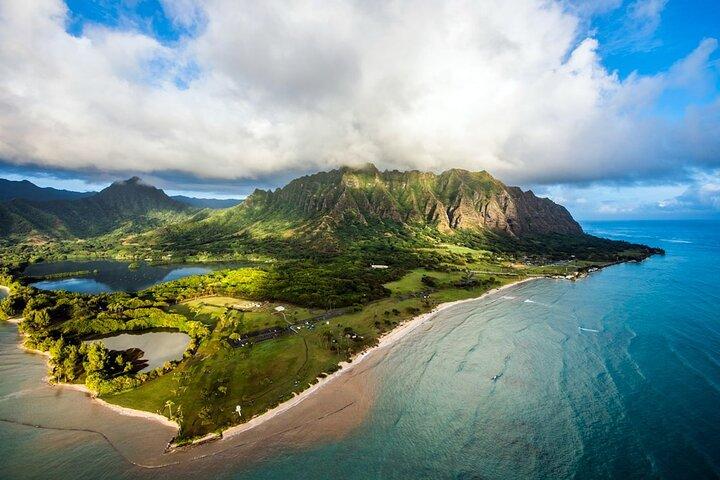 Oahu: 60 Min Royal Crown Helicopter Tour - Doors Off or On
