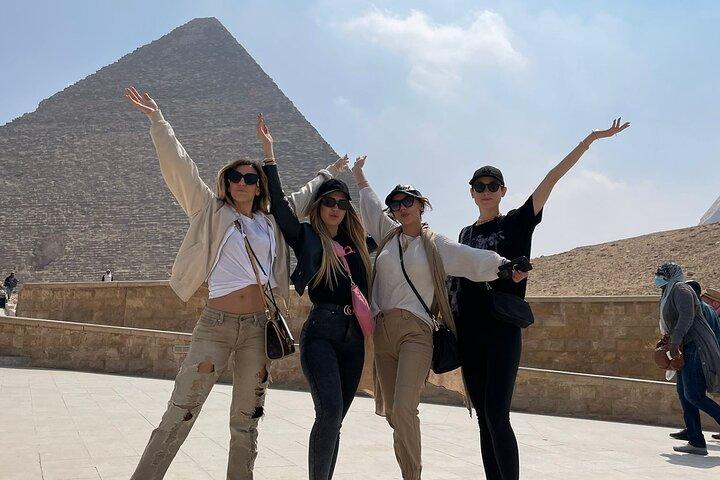 Full Day Private Guided Tours to Pyramids & Sphinx