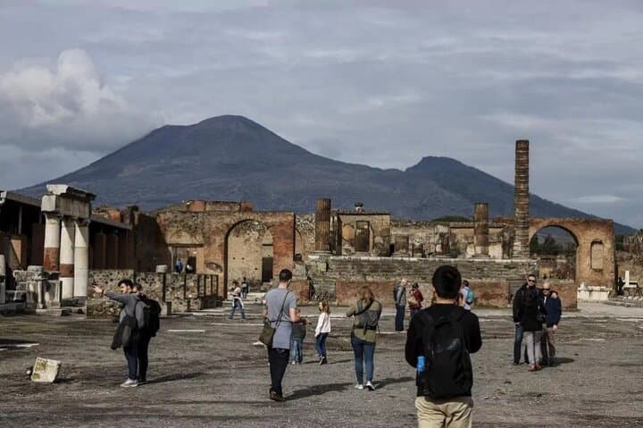 Day tour Naples Vesuvio Pompei