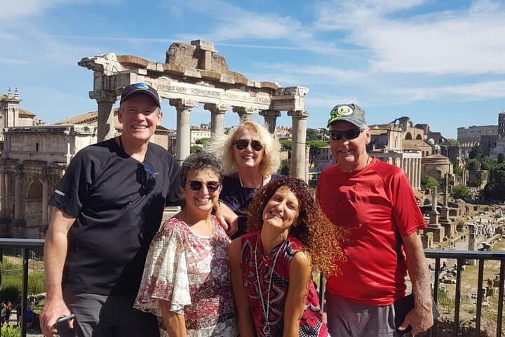 Golf Cart VIP tour of Rome with Driver and Tour Guide (3 or 5hrs)