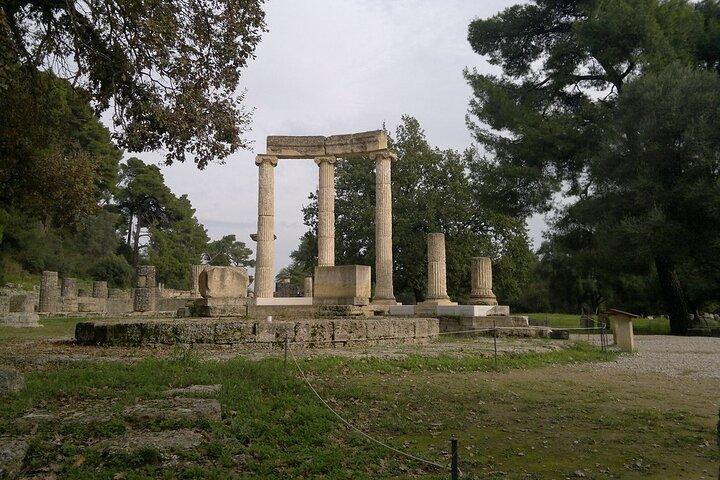 A Unique Multi Day Tour to Vergina(Ancient Macedonia), Meteora + Ancient Olympia