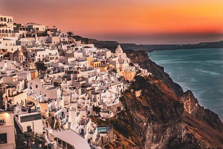 8-Day Tour in Delphi, Meteora & Tour in Santorini from Athens