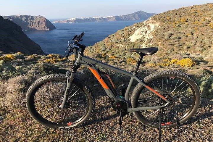 Thirassia 5-Hour eBike Tour with Lunch from Santorini