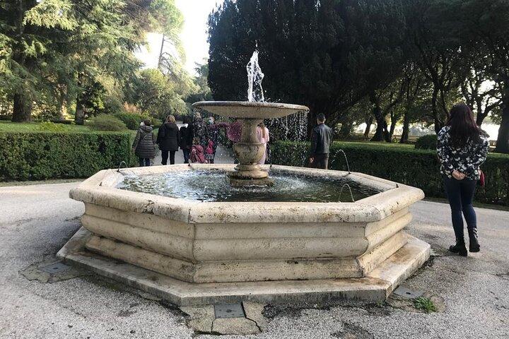 Pontifical Villa Gardens, Castel Gandolfo Audioguid Minibus Tour