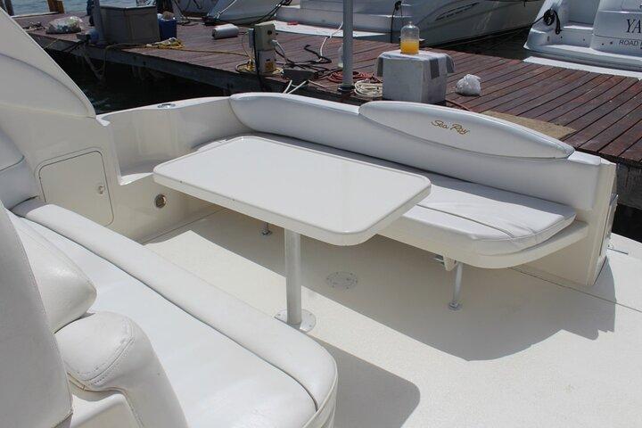 2-hour Private Sunset Cruise on a luxury yacht in Cancun Bay 25P18