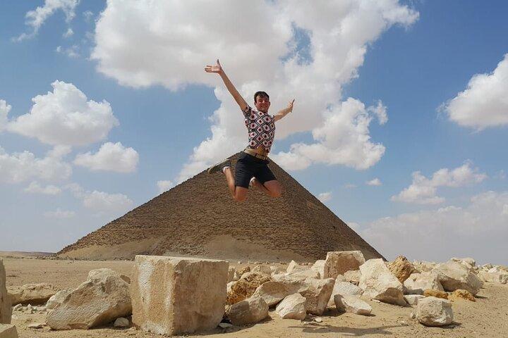 2 Days Private Guided tours to the Pyramids , Museum and more