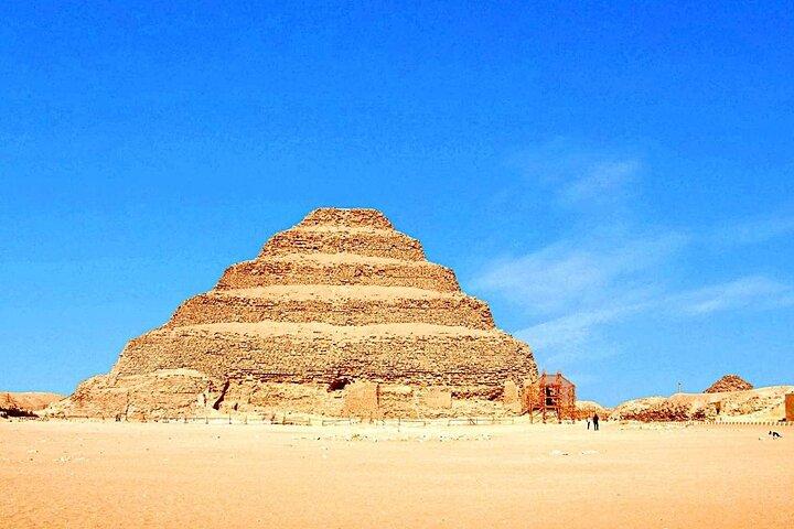 Allinclusive Private tour Giza Pyramids Sphinx Sakkara& Memphis