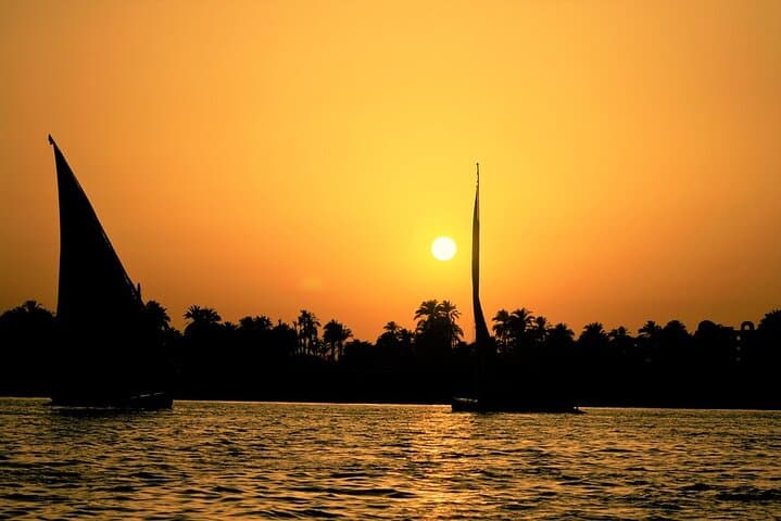 Sunrise and Sunset Felucca Ride Including tour guide