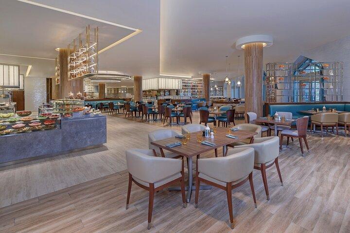Atlantis the Palm Buffet with Balloon Dubai or Monorail Day Pass