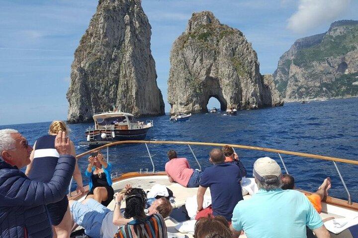 Capri Deluxe/First to Blue Grotto/from Sorrento Positano & Amalfi