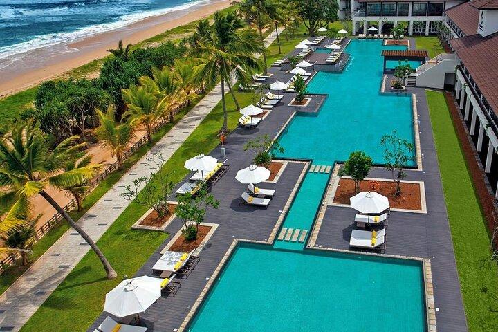 Private Taxi from Sri Lanka Airport (CMB-BIA) to Centara Ceysands Bentota