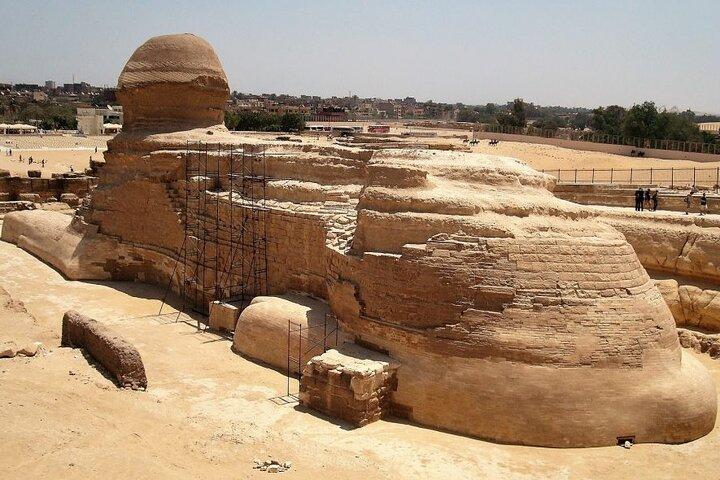 Private Half day Tour of the Pyramids and Sphinx from Cairo