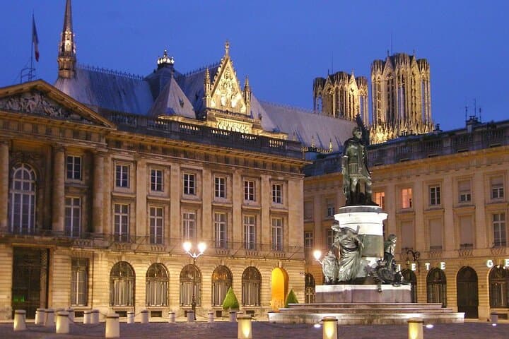Private transfer from Paris or CDG airport to Reims or Epernay