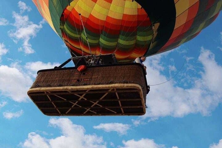 Luxor : Flying on Hot Air Balloon for Sunrise