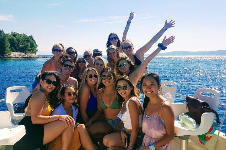 Blue Cave Full-Day Boat Tour with Hvar and 5 Islands