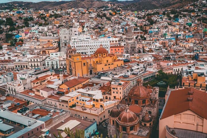 Mexico City to Guanajuato - Private transfer, 2 Sightseeing hours, local driver