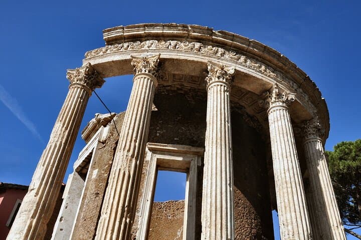 Private Tour: Tivoli Gardens and Countryside Experience from Rome