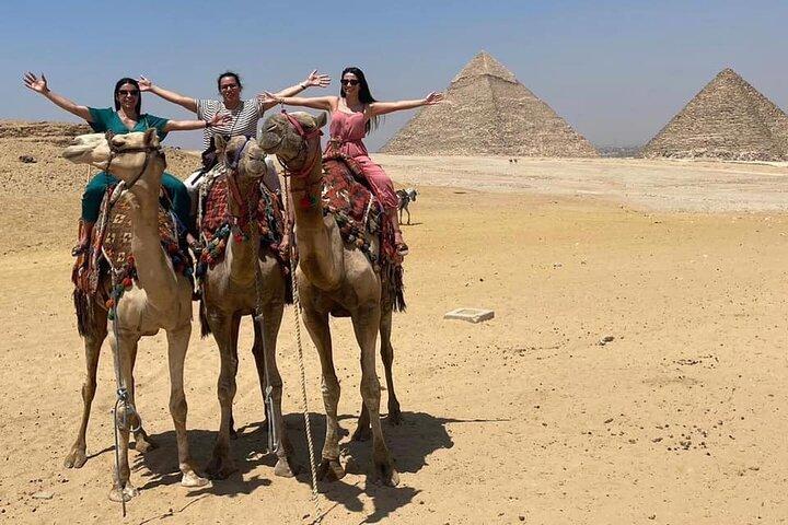 Giza Pyramids, Sphinx Private Tour from Airport and Drop off at Airport