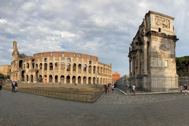 Rome: Colosseum, Palatine Hill and Roman Forum Tour