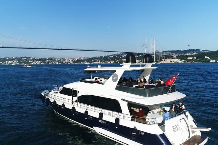 Private Bosphorus Sightseeing Cruise on Luxury Yacht