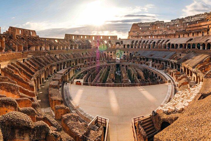 Colosseum Gladiator's Arena and Roman Forum Guided Tour