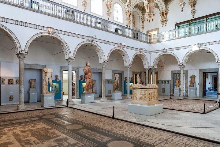 Half-Day Bardo Museum and Tunis Medina Tour with Licensed Guide