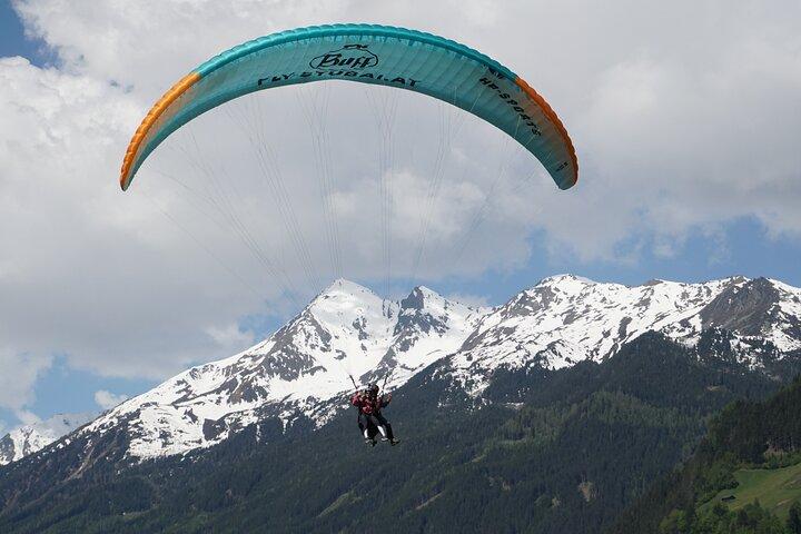 Paragliding in the morning