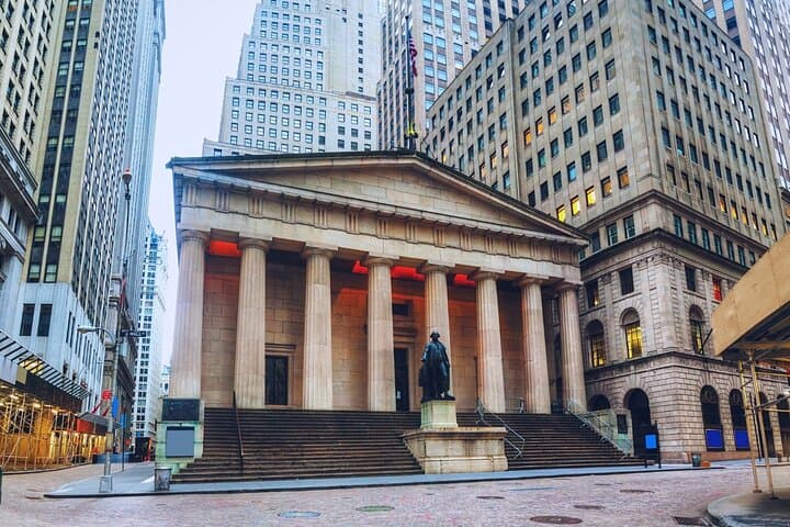 Wall Street & Financial District Private Walking Tour
