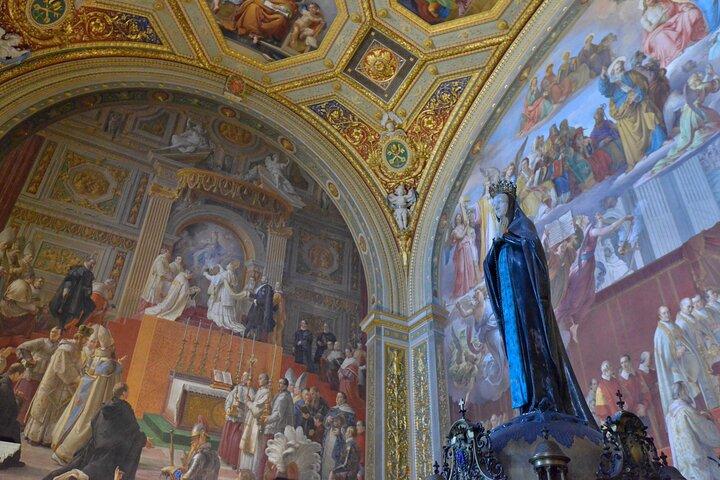 Kid-Friendly Skip the line Tour: Sistine Chapel and Vatican