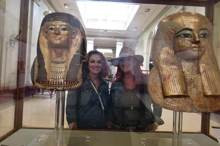 Private Giza Pyramids and Egyptian Museum Tour with Boat Felucca Ride