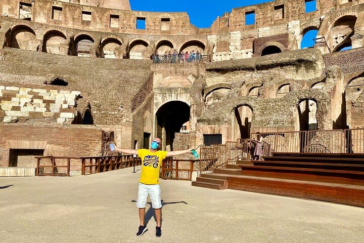 Rome: Guided Tour of Colosseum Arena with Roman Forum Entrance