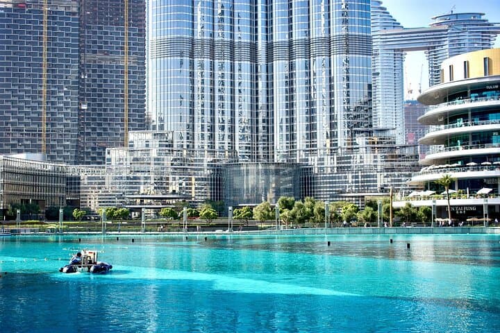 Burj Khalifa Tickets at the top (Level 124 and 125)