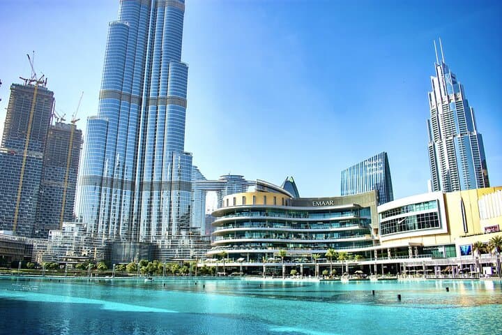 Burj Khalifa Tickets at the top (Level 124 and 125)